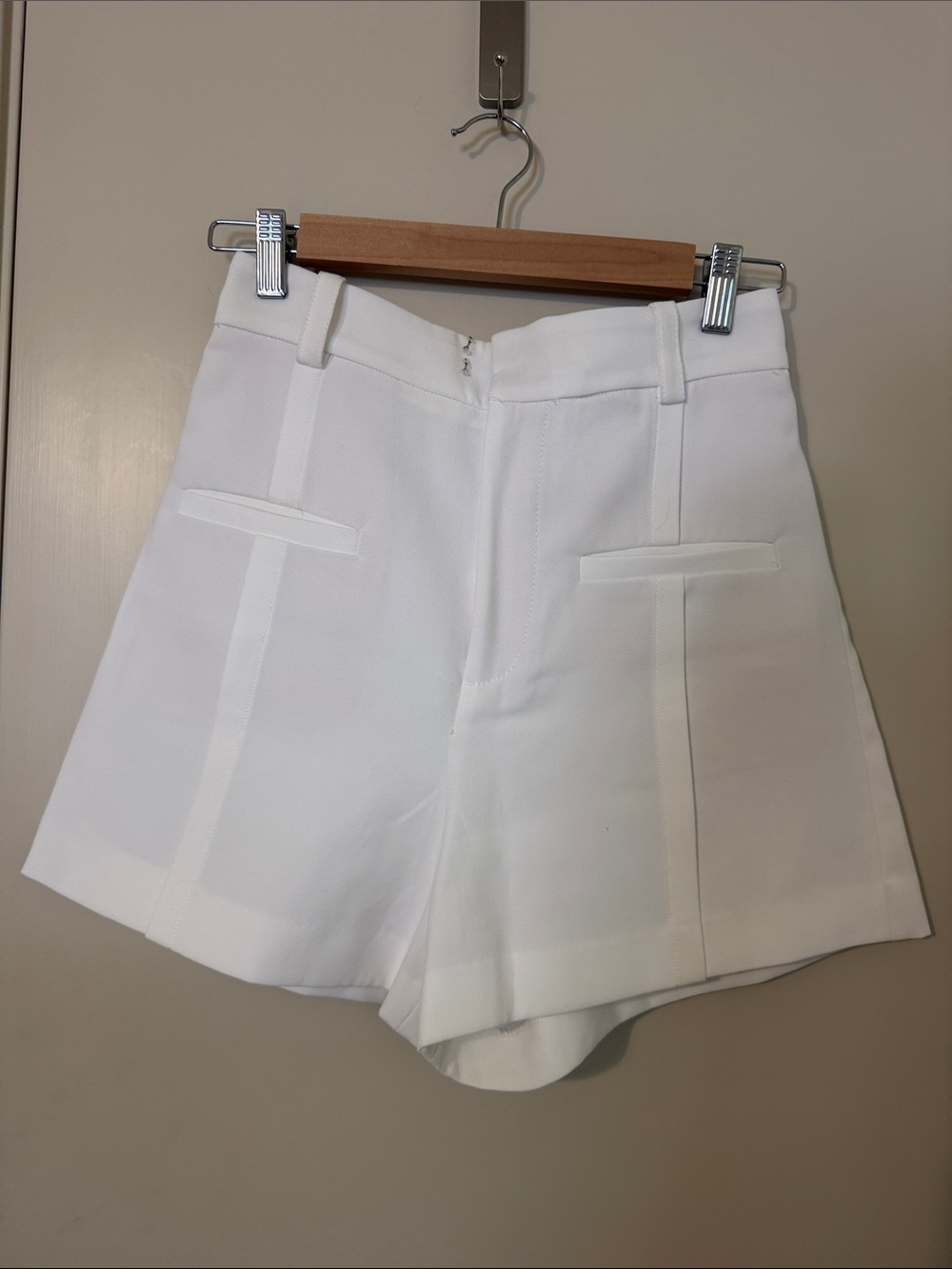Zara White High-Rise Tailored Bermuda Shorts